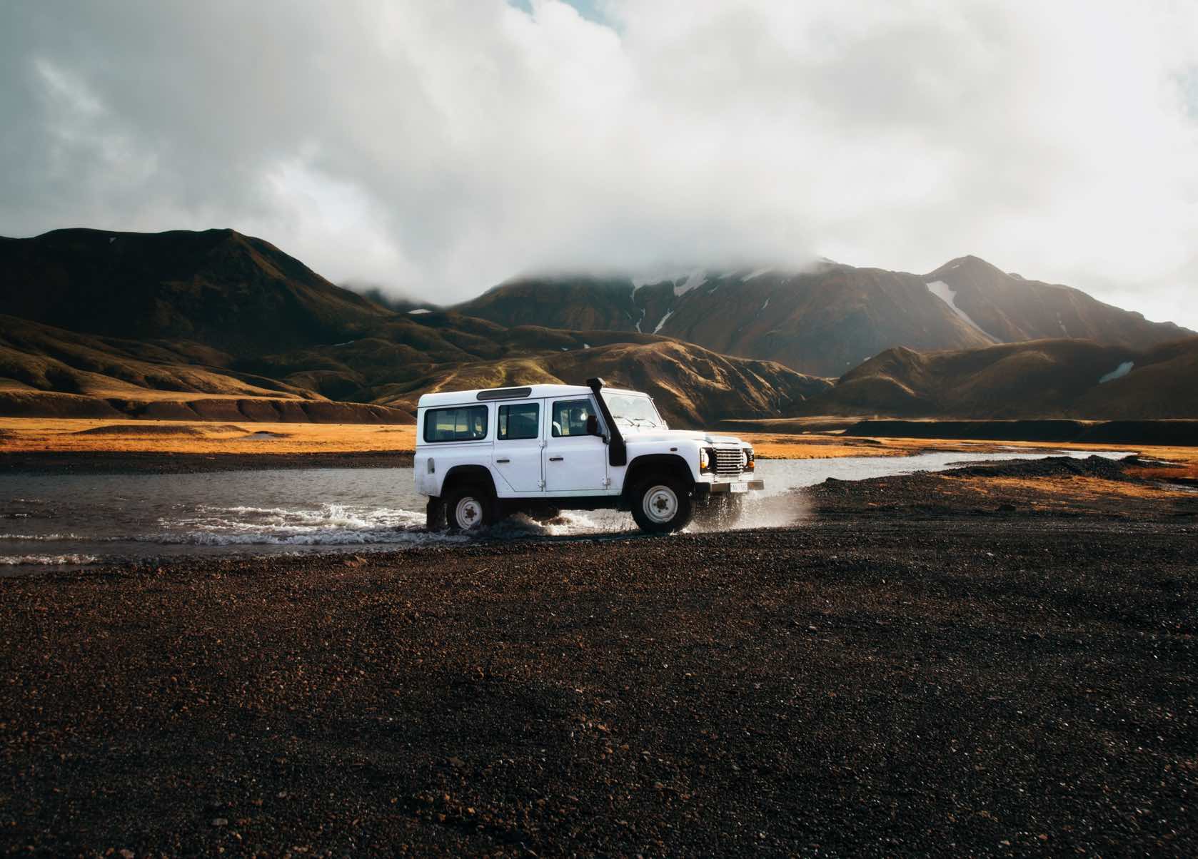 jon flobrant lrschvh1mhs unsplash