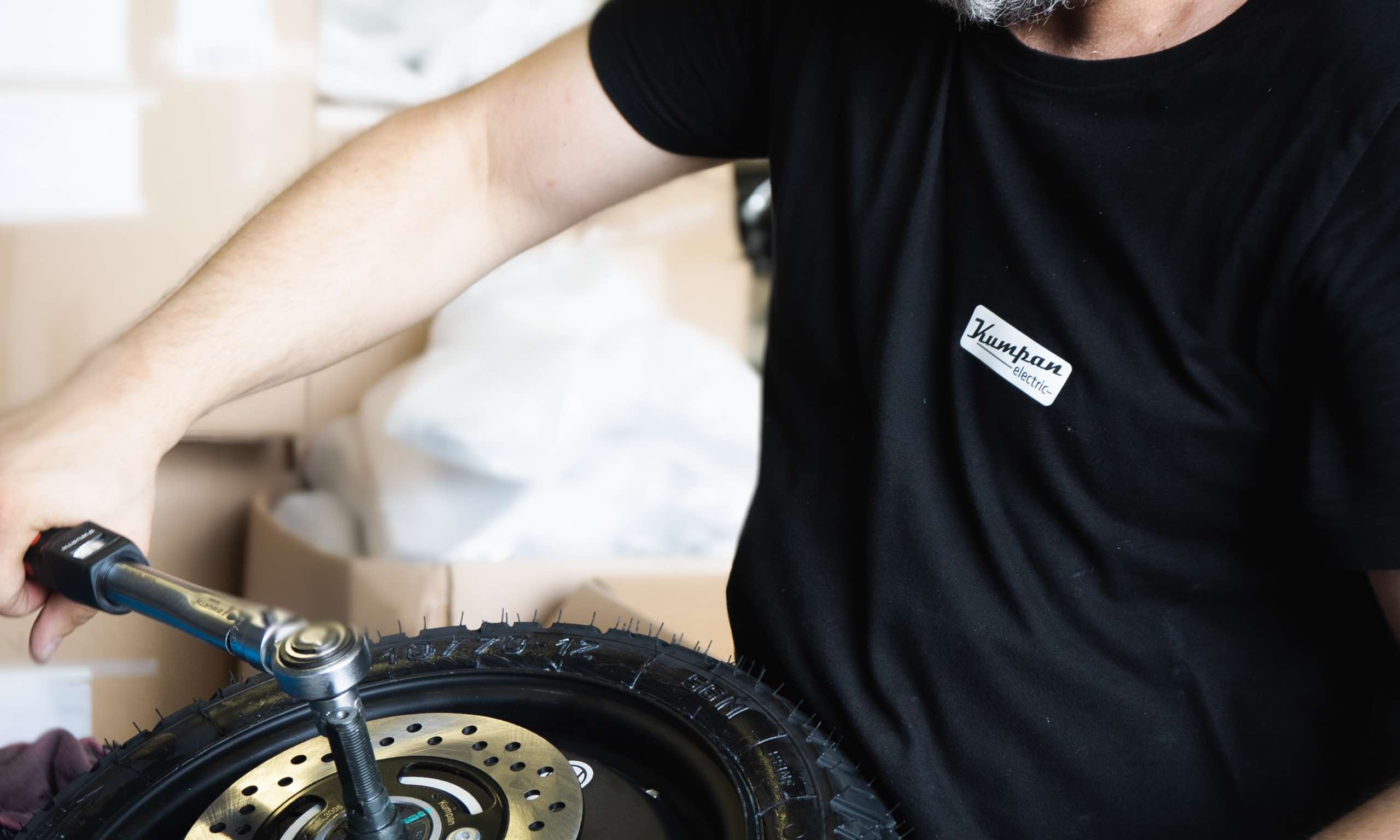 kumpan electric r61dvicgi7w unsplash
